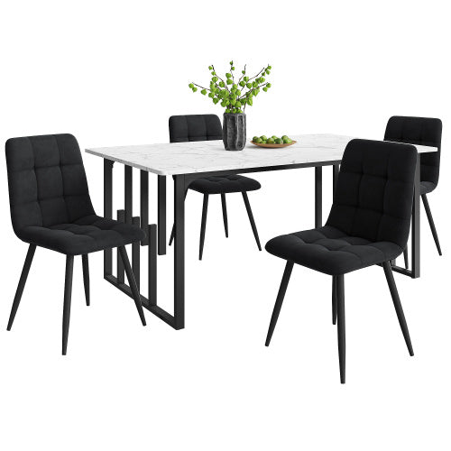 Set Mit Vier Stuhlen Fur Einen Esstisch Aus Faserplatten