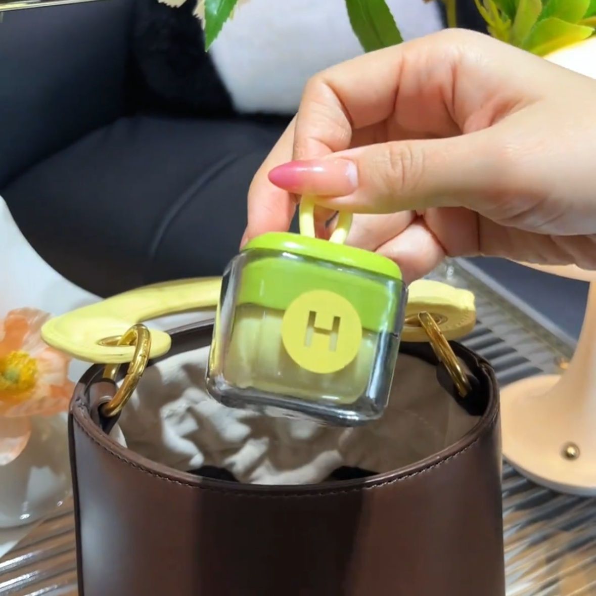 Neues multifunktionales, tragbares Reinigungsgerät für Zuhause – schadet Kleidung nicht – Borstenentferner-Ball, Roller und Flusenentferner